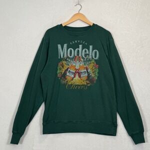 Modelo Green Graphic Holiday Sweatshirt Medium